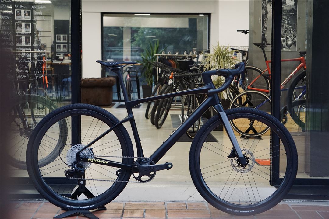 BMC URS 01 CUSTOM TALLA M